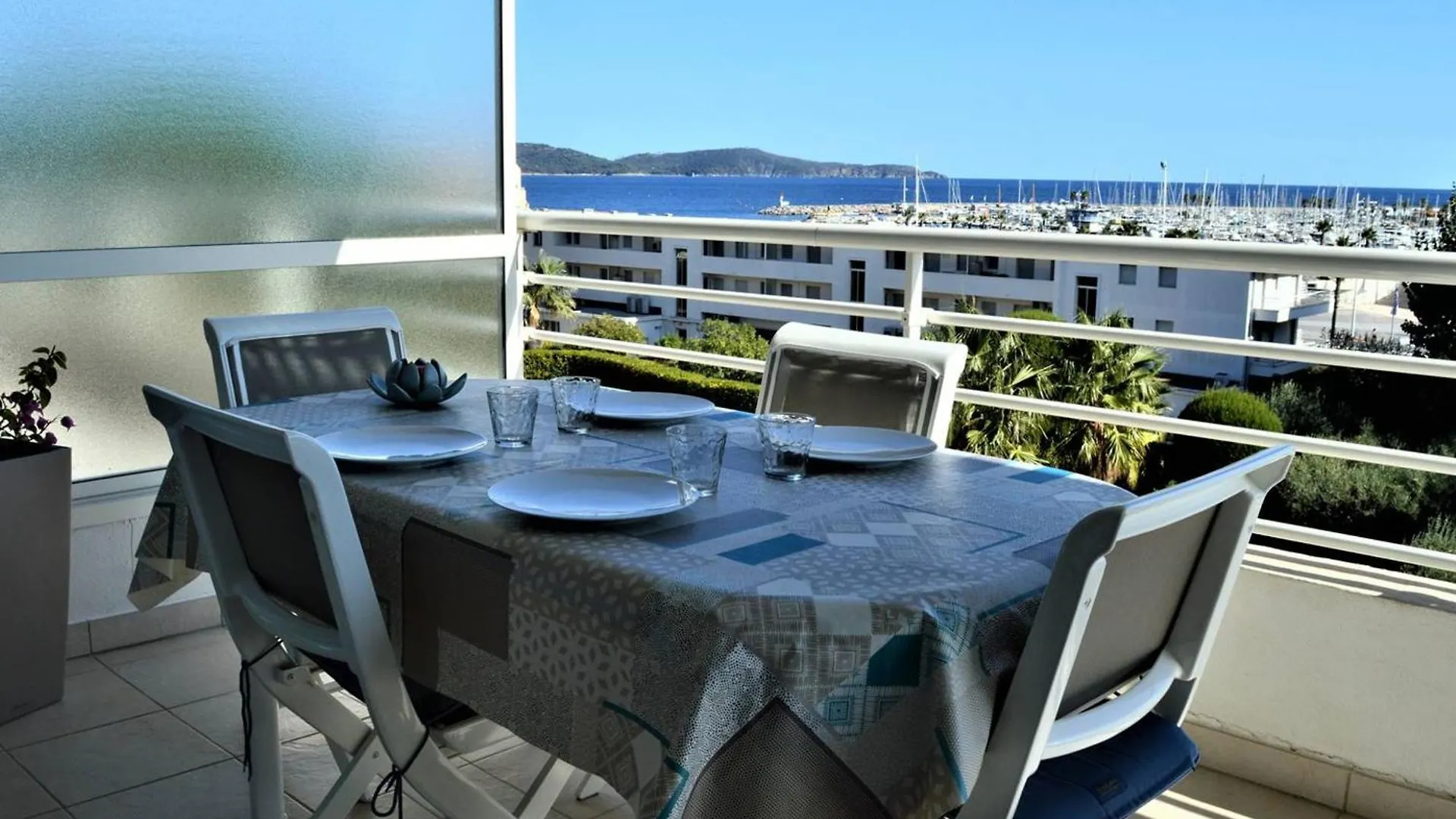 Appartement 3 Pieces Avec Piscine Et Clim A 1 Min Plage - Fr-1-226B-115 Cavalaire-sur-Mer 0*,